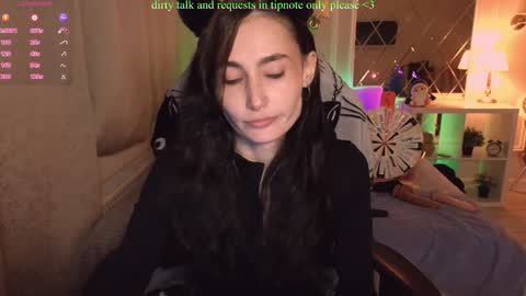 Snapshot of your_lazy_kitty chatting on 12/01/24, 05:13 Karina online show from 12/01/24, 05:13