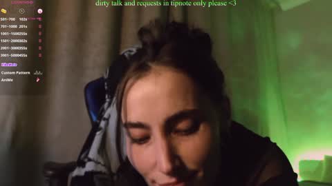 Snapshot of your_lazy_kitty chatting on 12/15/24, 05:53 Karina online show from 12/15/24, 05:53