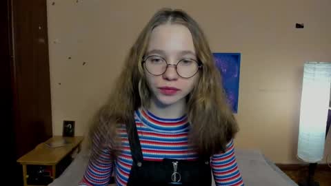 Leslie online show from 03/25/26, 05:19