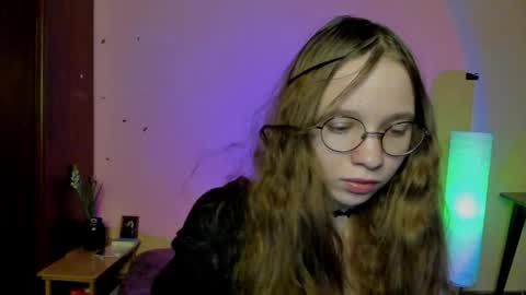 Leslie online show from 03/30/26, 07:48