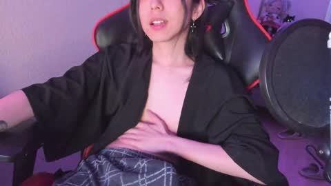 Snapshot of your_little_twink chatting on 05/19/26, 01:00 Han online show from 05/19/26, 01:00