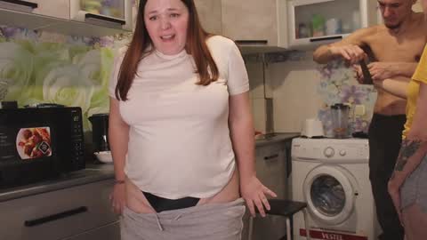 Daria and Lesia online show from 12/13/24, 12:17