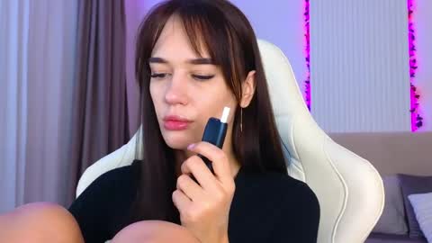 Jessica Loyd online show from 04/14/26, 02:17