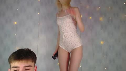 your_molly_mark online show from 02/01/25, 08:16