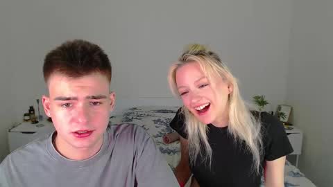 your_molly_mark online show from 02/28/25, 07:25