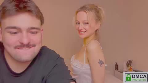 your_molly_mark online show from 12/16/25, 10:53