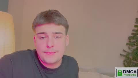 Snapshot of your_molly_mark chatting on 01/17/26, 04:22 your_molly_mark online show from 01/17/26, 04:22