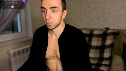 Your new boyfriend17 online show from 11/18/25, 01:26