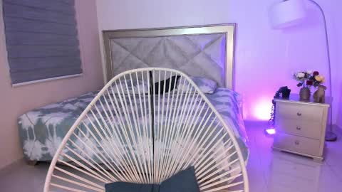 Snapshot of your_new_obsession_ chatting on 09/25/25, 03:21 adah 3 online show from 09/25/25, 03:21