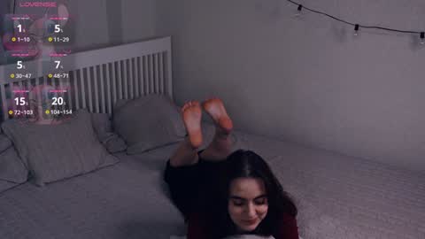 Luna online show from 12/28/24, 01:38