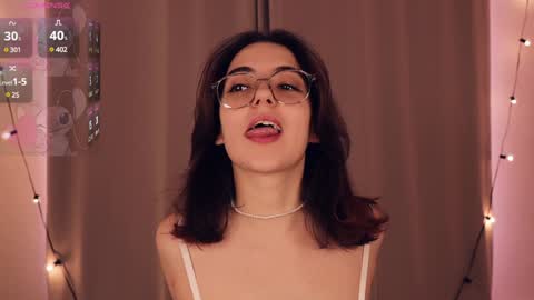 Luna online show from 02/06/25, 10:48