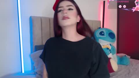 Snapshot of your_rosalie chatting on 12/17/25, 03:23 your_rosalie online show from 12/17/25, 03:23