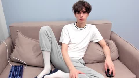 your_shy_guy online show from 02/28/26, 07:37