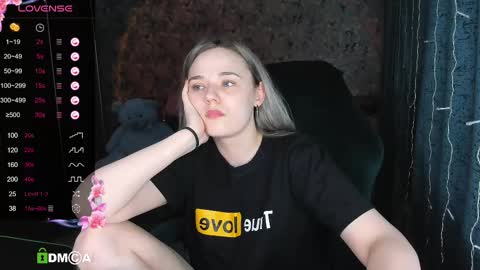 Molly online show from 03/10/25, 12:48