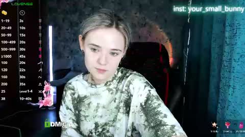 Snapshot of your_small_bunny chatting on 06/16/26, 02:03 Molly online show from 06/16/26, 02:03