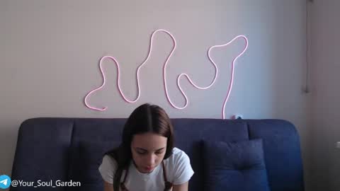 Snapshot of your_soul_garden chatting on 08/04/26, 11:40 Zoe online show from 08/04/26, 11:40