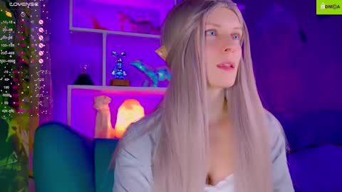 Snapshot of your_spring chatting on 11/26/25, 01:28 your_spring online show from 11/26/25, 01:28