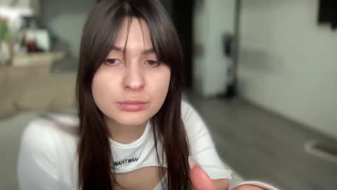 Snapshot of your_sweet_angel_ chatting on 02/18/25, 02:59 Mia online show from 02/18/25, 02:59