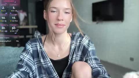 Snapshot of your_sweet_angel_ chatting on 10/03/25, 01:19 Mia online show from 10/03/25, 01:19