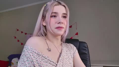 Snapshot of your_tender_doll chatting on 01/06/26, 07:06 Alice online show from 01/06/26, 07:06