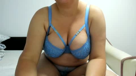 Snapshot of your_victoria chatting on 06/15/26, 07:49 Your Victoria online show from 06/15/26, 07:49
