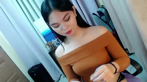 Hi its me Yna online show from 12/11/24, 08:07