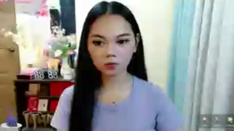 Snapshot of yourangelictransgirl chatting on 07/12/26, 12:18 Hi its me Yna online show from 07/12/26, 12:18