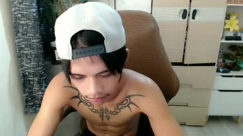 yourasian_eric online show from 03/18/26, 04:54