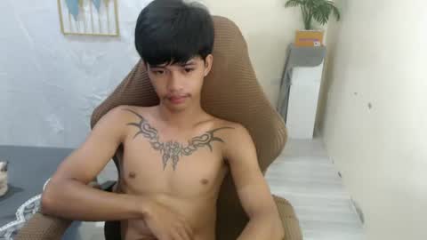 yourasian_eric online show from 06/15/26, 05:53