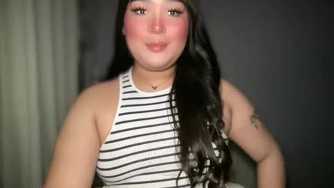 Snapshot of yourasianhotgirlxxx chatting on 11/29/25, 01:30 Ailah online show from 11/29/25, 01:30