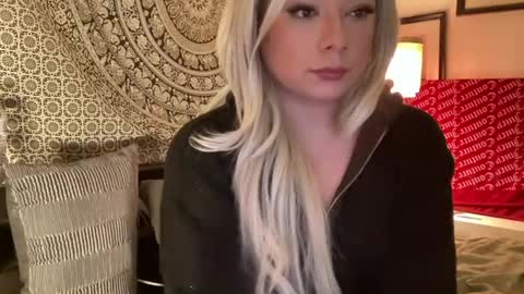 Snapshot of yourbabya chatting on 03/18/26, 02:26 Alexandria online show from 03/18/26, 02:26