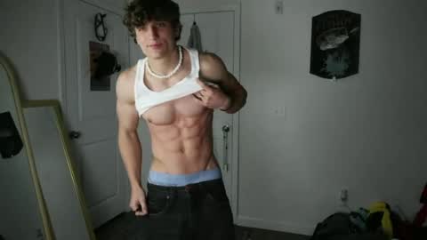 Snapshot of yourbigitalianstallion chatting on 06/25/26, 01:16 Ben online show from 06/25/26, 01:16