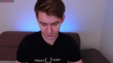 Snapshot of yourbilly chatting on 12/23/25, 01:47 Billy online show from 12/23/25, 01:47