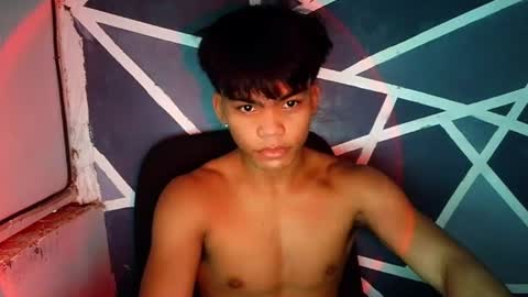 Snapshot of yourboycumrain chatting on 07/01/26, 02:02 rainy online show from 07/01/26, 02:02