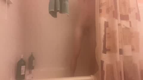 Snapshot of yourbroboytoy chatting on 12/04/24, 10:19 yourbroboytoy online show from 12/04/24, 10:19