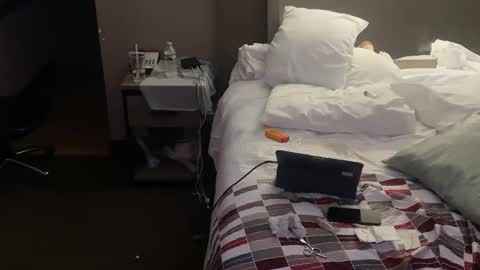 Snapshot of yourbroboytoy chatting on 01/14/25, 02:40 yourbroboytoy online show from 01/14/25, 02:40