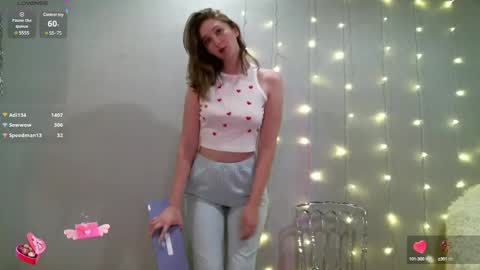 Snapshot of yourcreamyister chatting on 03/09/25, 08:10 creamysister online show from 03/09/25, 08:10