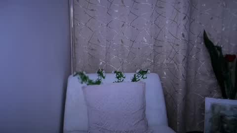 Snapshot of yourcutemolly__ chatting on 05/14/26, 07:15 yourcutemolly__ online show from 05/14/26, 07:15