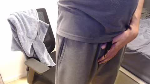 hornyedging online show from 04/05/26, 10:18