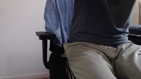 Snapshot of yourdirtysluboy chatting on 05/26/26, 06:15 hornyedging online show from 05/26/26, 06:15