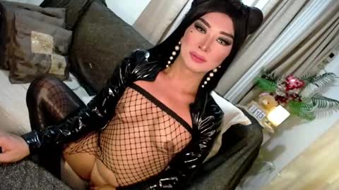 Snapshot of yourdream_rhea chatting on 05/24/26, 03:55 rhea online show from 05/24/26, 03:55
