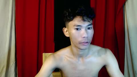 Snapshot of yourdreamboyx chatting on 12/16/24, 08:41 Rence online show from 12/16/24, 08:41