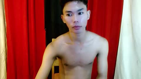 Snapshot of yourdreamboyx chatting on 02/12/25, 11:40 Rence online show from 02/12/25, 11:40