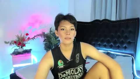 Snapshot of yourdreamboyxx chatting on 09/18/25, 07:05 HEN online show from 09/18/25, 07:05