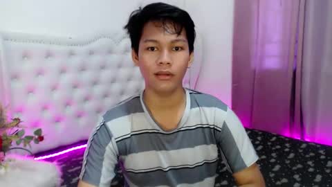 Snapshot of yourdreamboyxx chatting on 10/03/25, 11:35 HEN online show from 10/03/25, 11:35