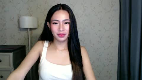 Snapshot of yourdreamgirlgwen chatting on 07/07/26, 10:08 GWENI online show from 07/07/26, 10:08