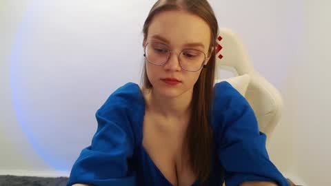 Snapshot of yourdreamray chatting on 01/31/25, 09:05 Lana online show from 01/31/25, 09:05