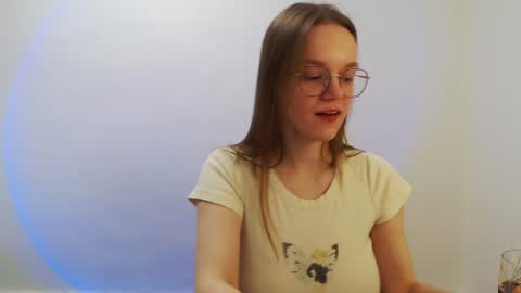 Snapshot of yourdreamray chatting on 02/01/25, 09:40 Lana online show from 02/01/25, 09:40