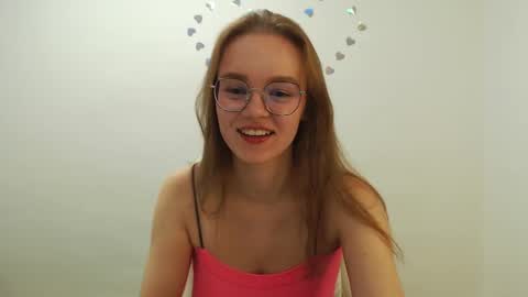 Snapshot of yourdreamray chatting on 10/03/25, 05:21 Lana online show from 10/03/25, 05:21