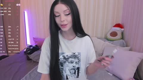 Mary online show from 01/13/25, 08:05